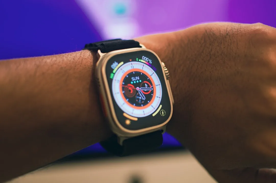 Garmin Forerunner Apple Watch SE 비교 스펙 비교
