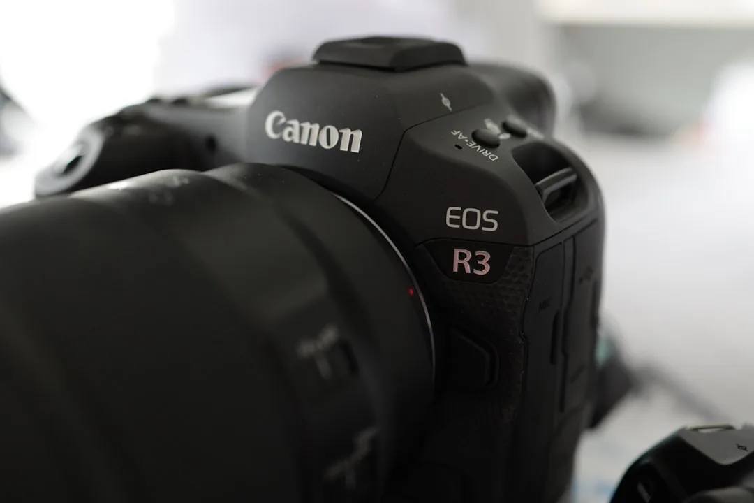 캐논 R50 소니 A6700 비교 스펙 비교