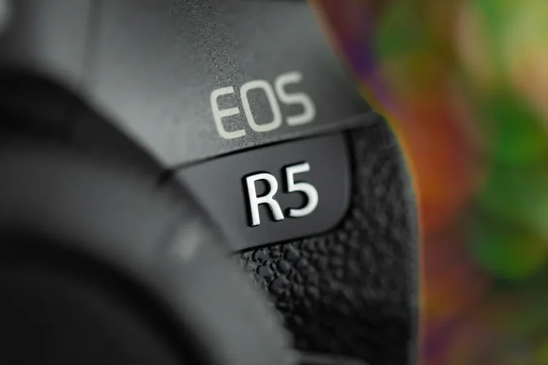 캐논 R50 소니 A6700 비교 제품 이미지